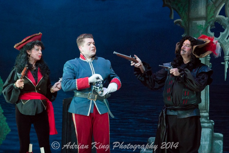 20141021_Pirates-Dress-Rehearsal_10178