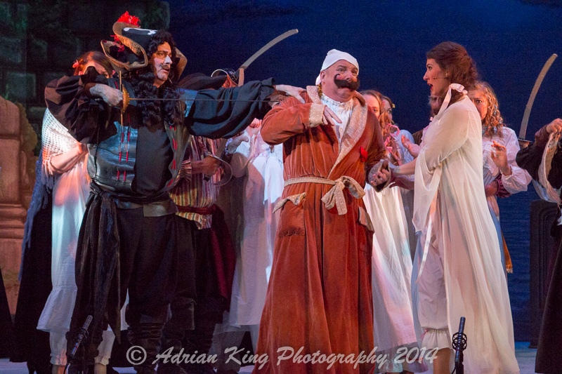 20141021_Pirates-Dress-Rehearsal_10386