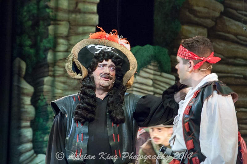 20141021_Pirates-Dress-Rehearsal_9674