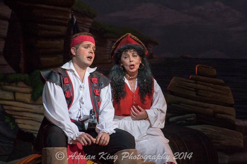 20141021_Pirates-Dress-Rehearsal_9701